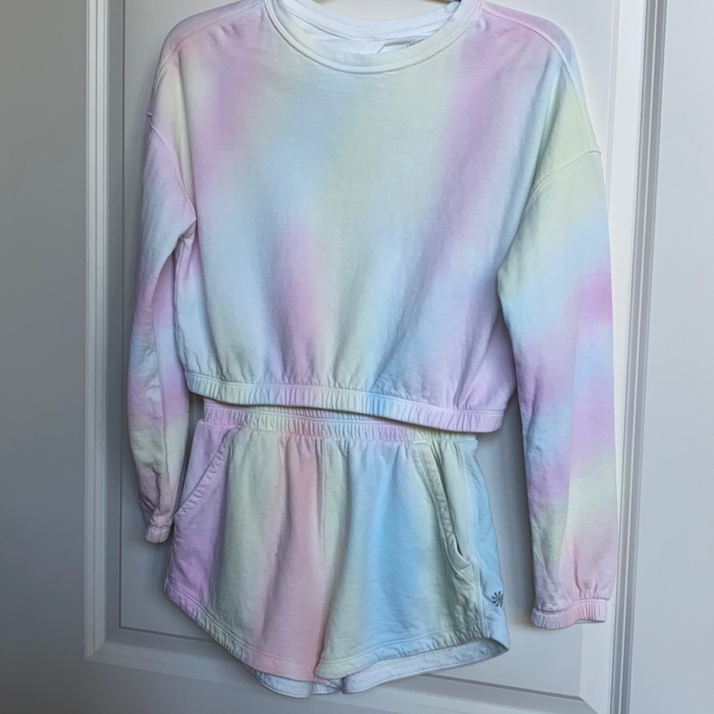 Athleta Girl - Girls Tye-Dyed Sweatshirt & Shorts Set -Size Small (7)